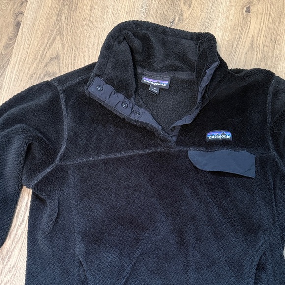 Patagonia Black Fleece Pullover - Picture 3 of 6